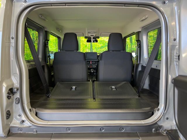 Suzuki Jimny 10