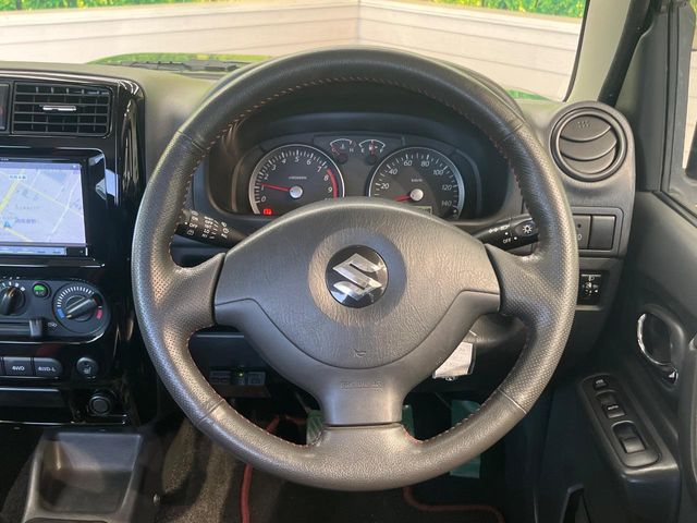 Suzuki Jimny 11