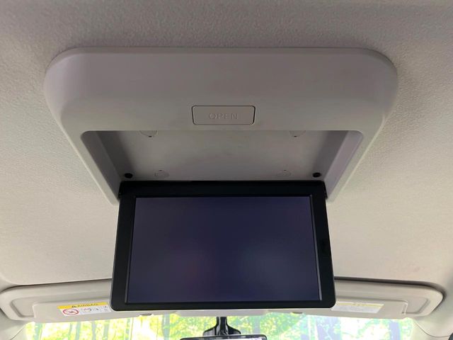 Nissan Serena 5