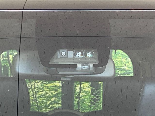 Toyota Esquire 7