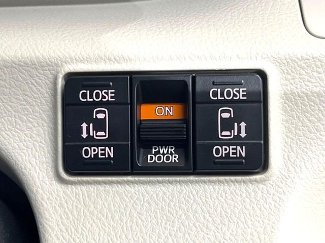 Toyota Sienta 7
