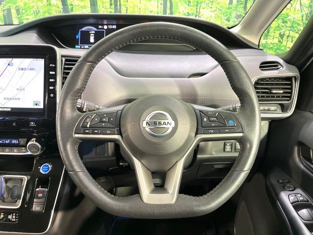 Nissan Serena 11