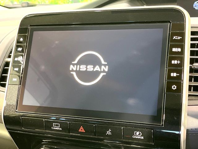 Nissan Serena 3