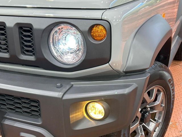 Suzuki Jimny Sierra 12