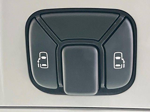 Toyota Alphard 5