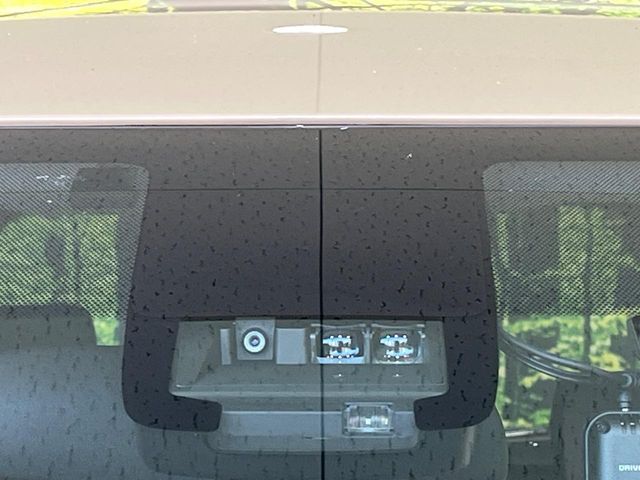 Toyota Sienta 3