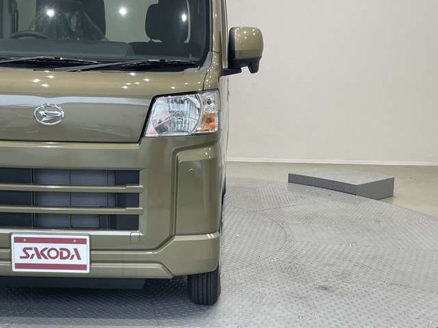 Daihatsu Hijet Deck Van 9