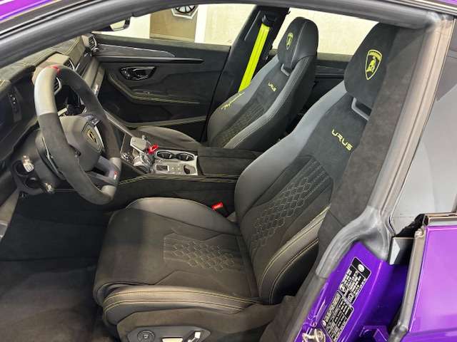 Lamborghini ウルス 11