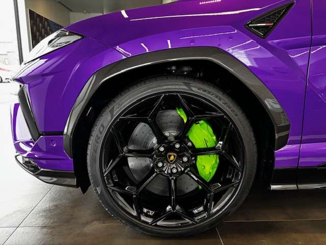 Lamborghini ウルス 6