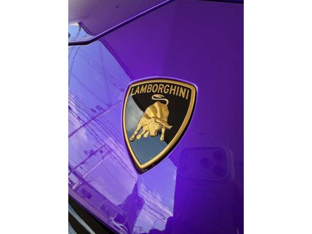 Lamborghini ウルス 8