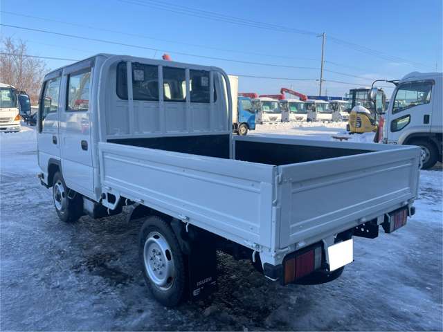 Isuzu Elf 7
