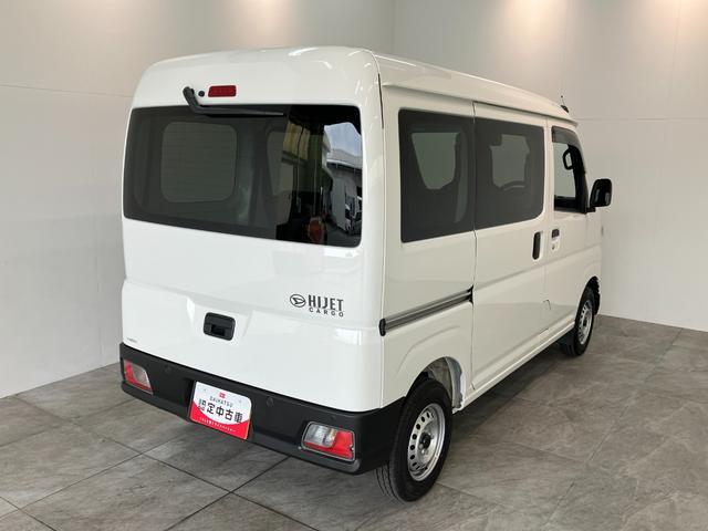 Daihatsu Hijet Cargo 3