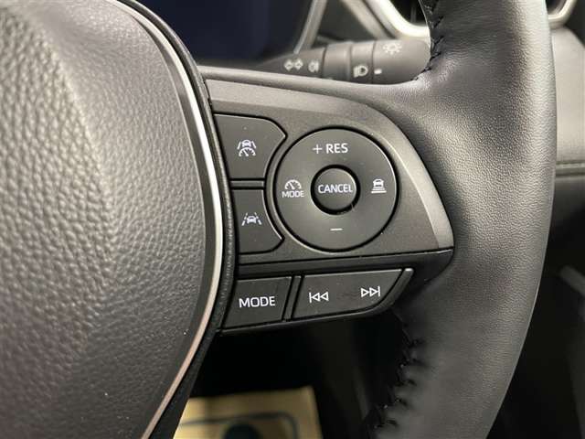 Toyota Corolla Cross 8