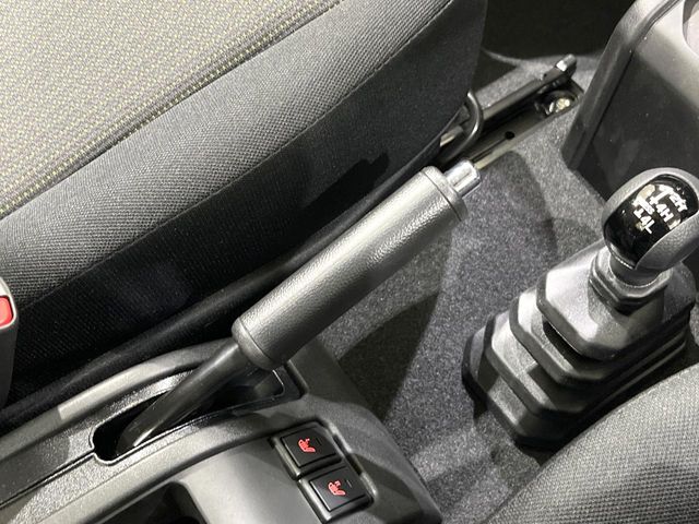 Suzuki Jimny 5