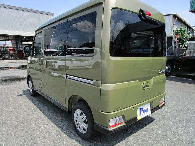 Daihatsu Atrai 9