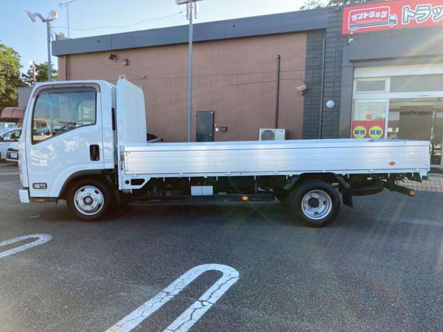 Isuzu Elf 8