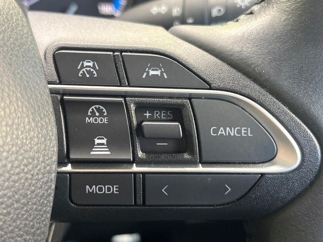 Toyota Noah 4