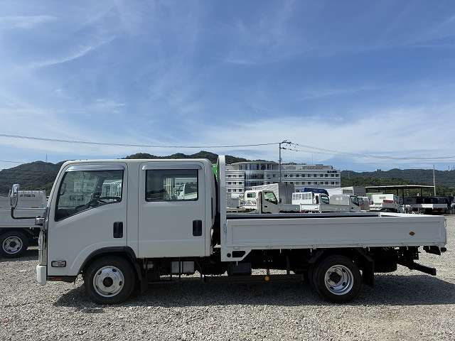 Isuzu Elf 4