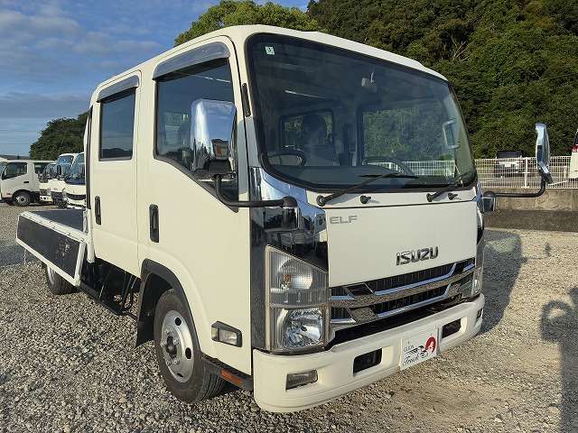 Isuzu Elf 10
