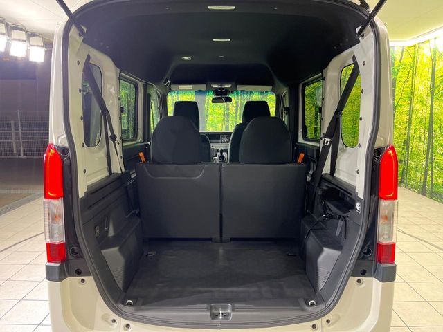 Honda N-VAN 10