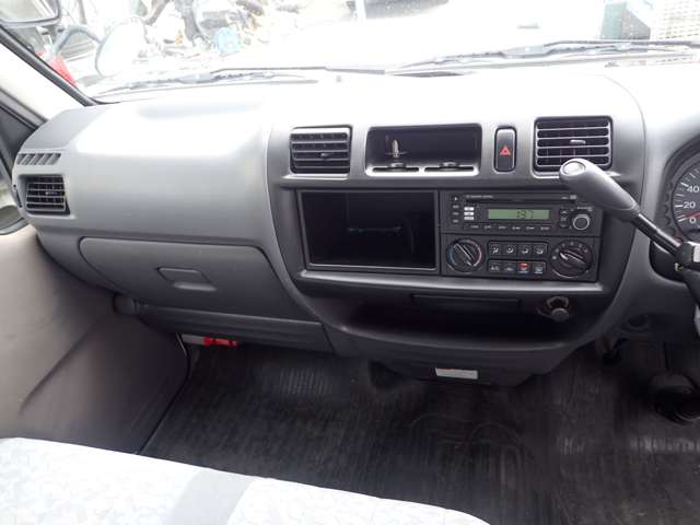 Nissan Vanette 11