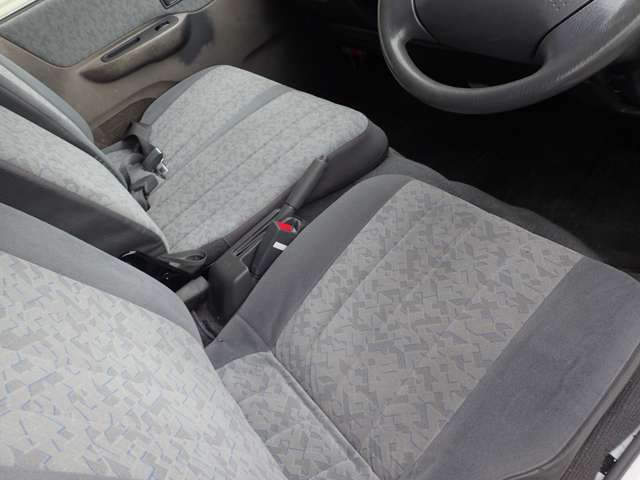 Nissan Vanette 8