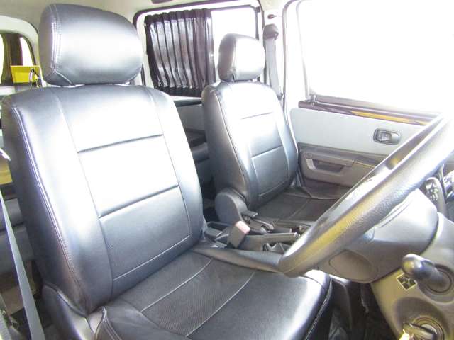Toyota Light Ace Van 10