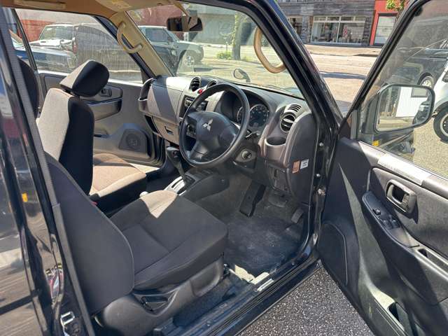 Mitsubishi Pajero Mini 12