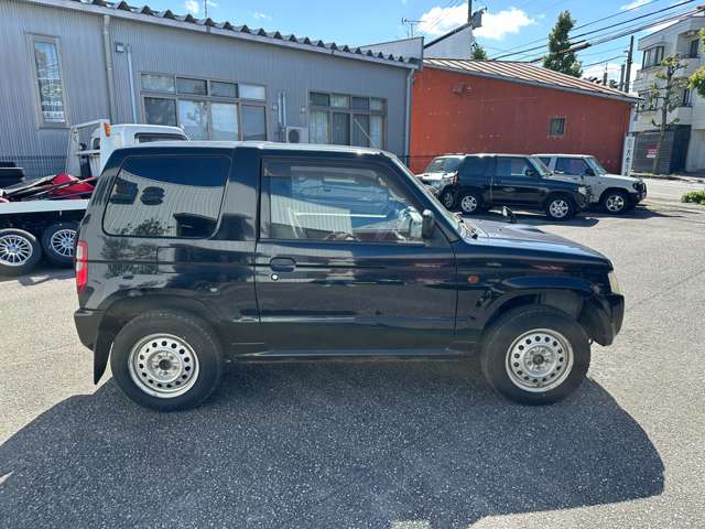 Mitsubishi Pajero Mini 4