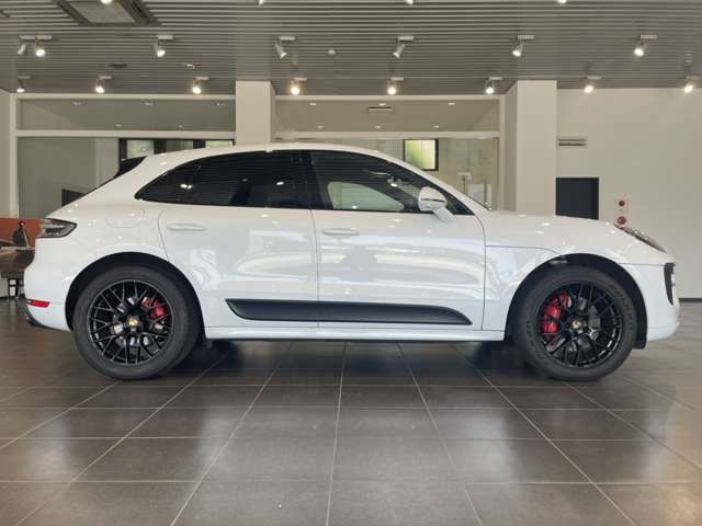 Porsche Macan 9