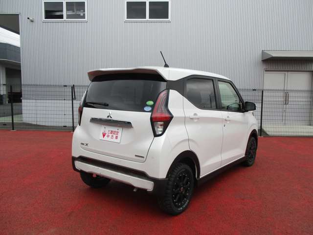 Mitsubishi eK X 4