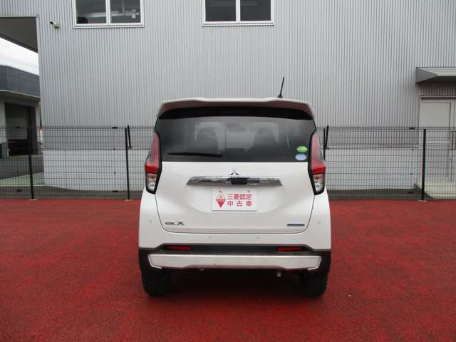 Mitsubishi eK X 10