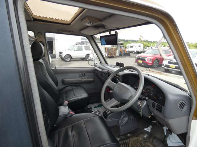Toyota Land Cruiser Prado 9