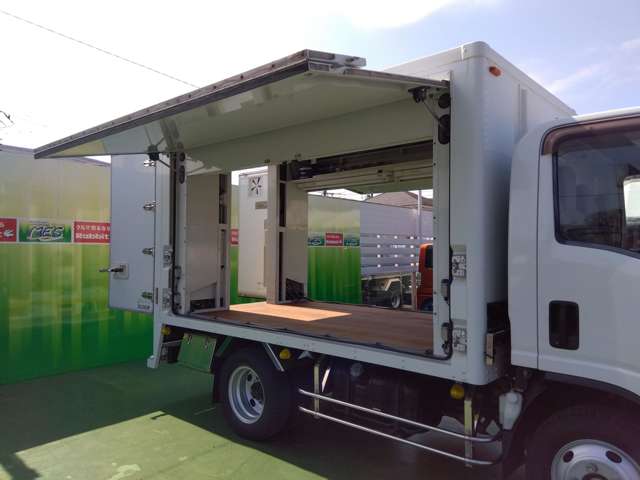 Isuzu Elf 12