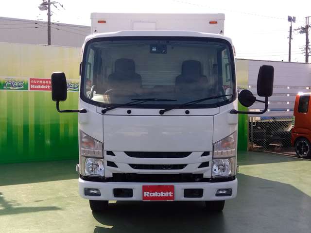 Isuzu Elf 2