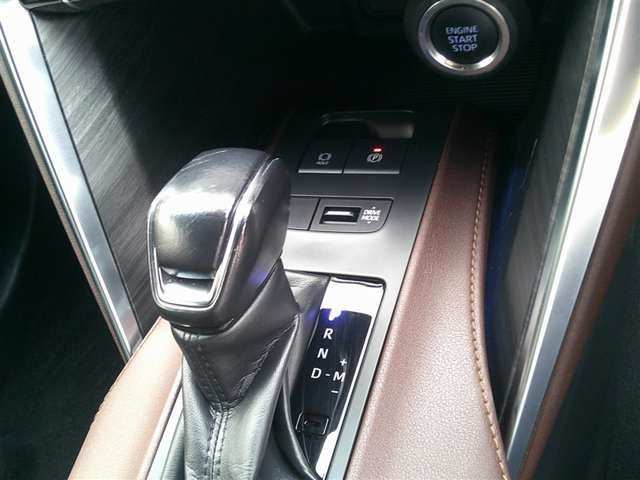 Toyota Harrier 12