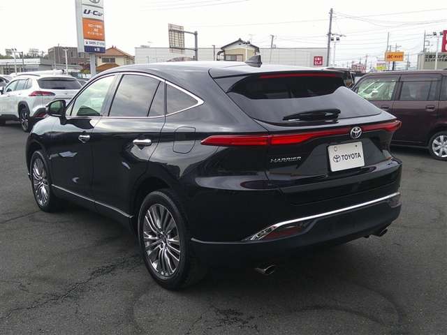 Toyota Harrier 4