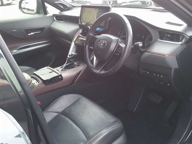 Toyota Harrier 8