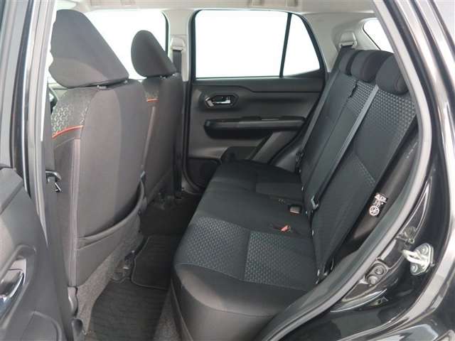 Toyota Raize 10