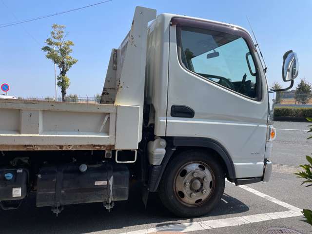 Mitsubishi Fuso Canter 7