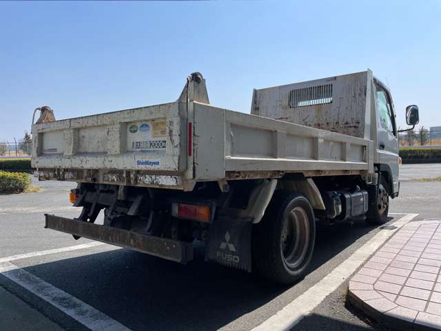 Mitsubishi Fuso Canter 9