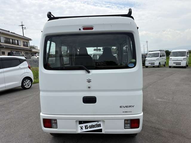 Suzuki Every 12
