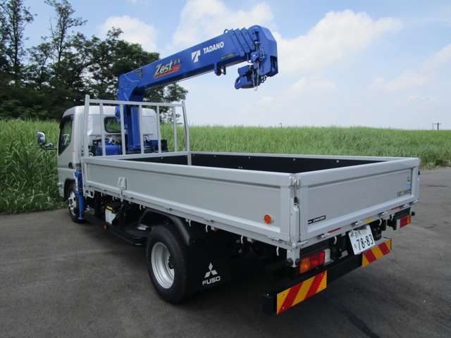 Mitsubishi Fuso Canter 2