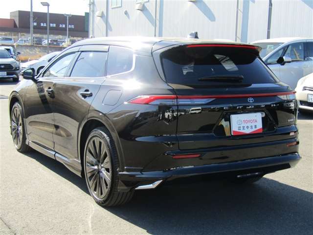 Toyota Crown Estate 4