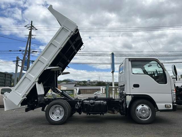 Isuzu Elf 6