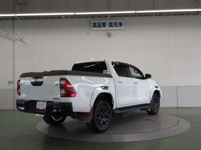 Toyota Hilux 6