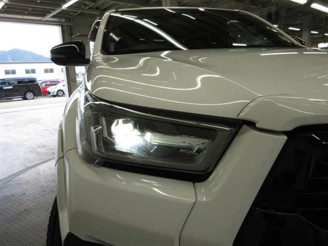 Toyota Hilux 7