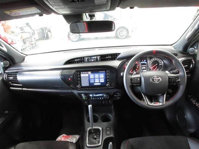 Toyota Hilux 8