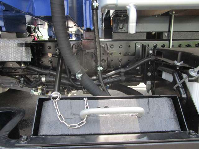 Mitsubishi Fuso Canter 10