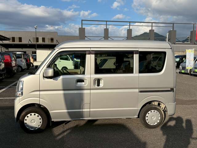 Nissan NV100 Clipper 11